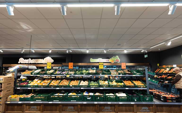 oprawy LED Signify w sklepach Netto