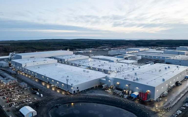 Koniec produkcji magazynów energii elektrycznej. Fabryka do sprzedaży