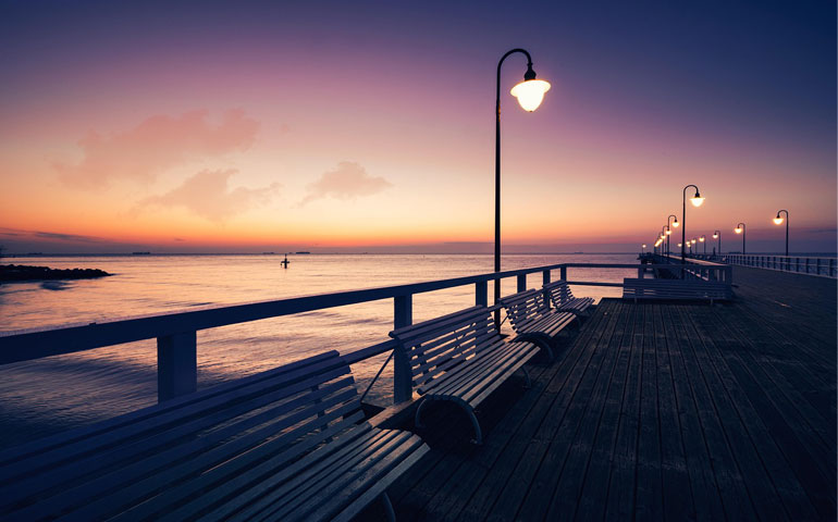 Lampy na molo