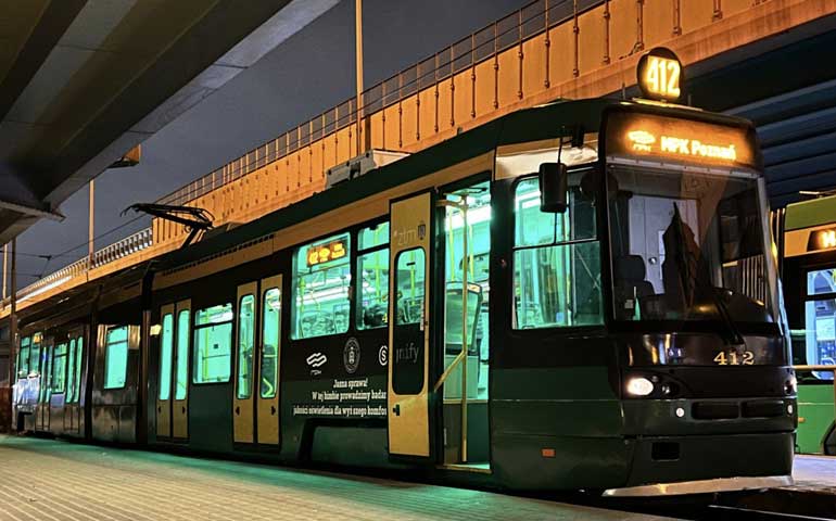 Oświetlenie adaptacyjne Signify w tramwaju w Poznaniu